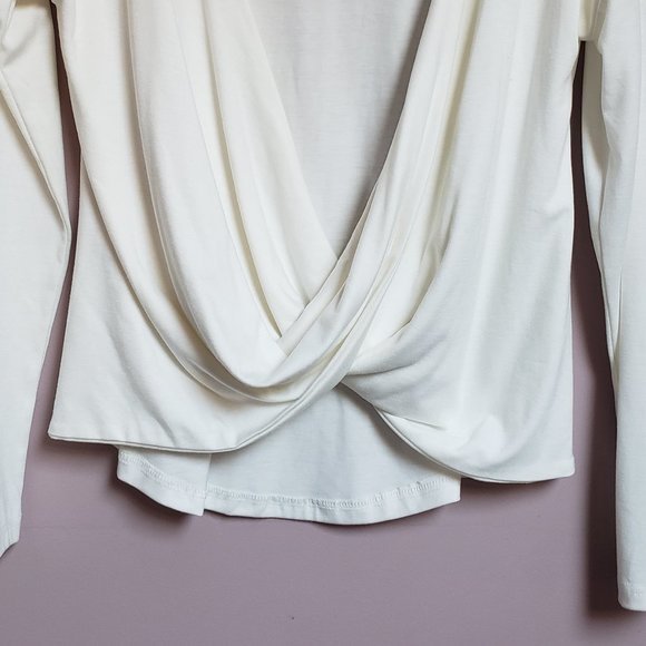 Lookbook Store Women's Size 4 Sweater - Gently Used - Picture 4 of 6